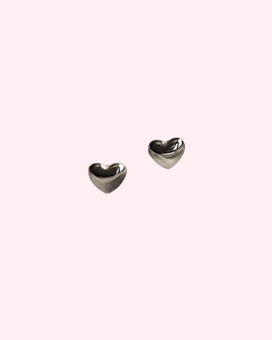 Studs “Amor”