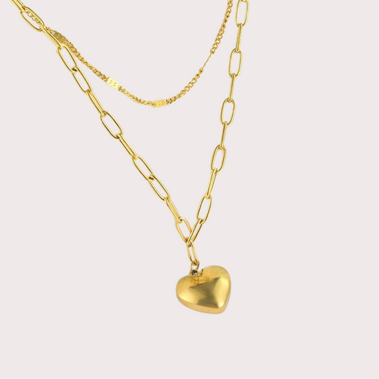 Gold heart necklace 💛